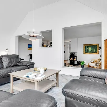 Frida - 125m From The Sea By Interhome Koge