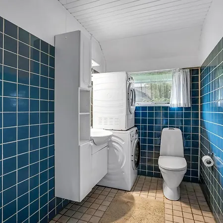 Frida - 125m From The Sea By Interhome Koge